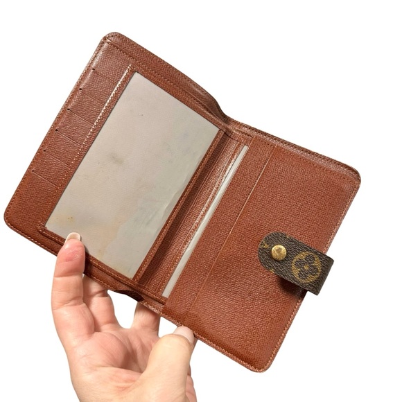 Louis Vuitton Monogram Zippy Wallet Passport Organizer - Picture 4 of 15